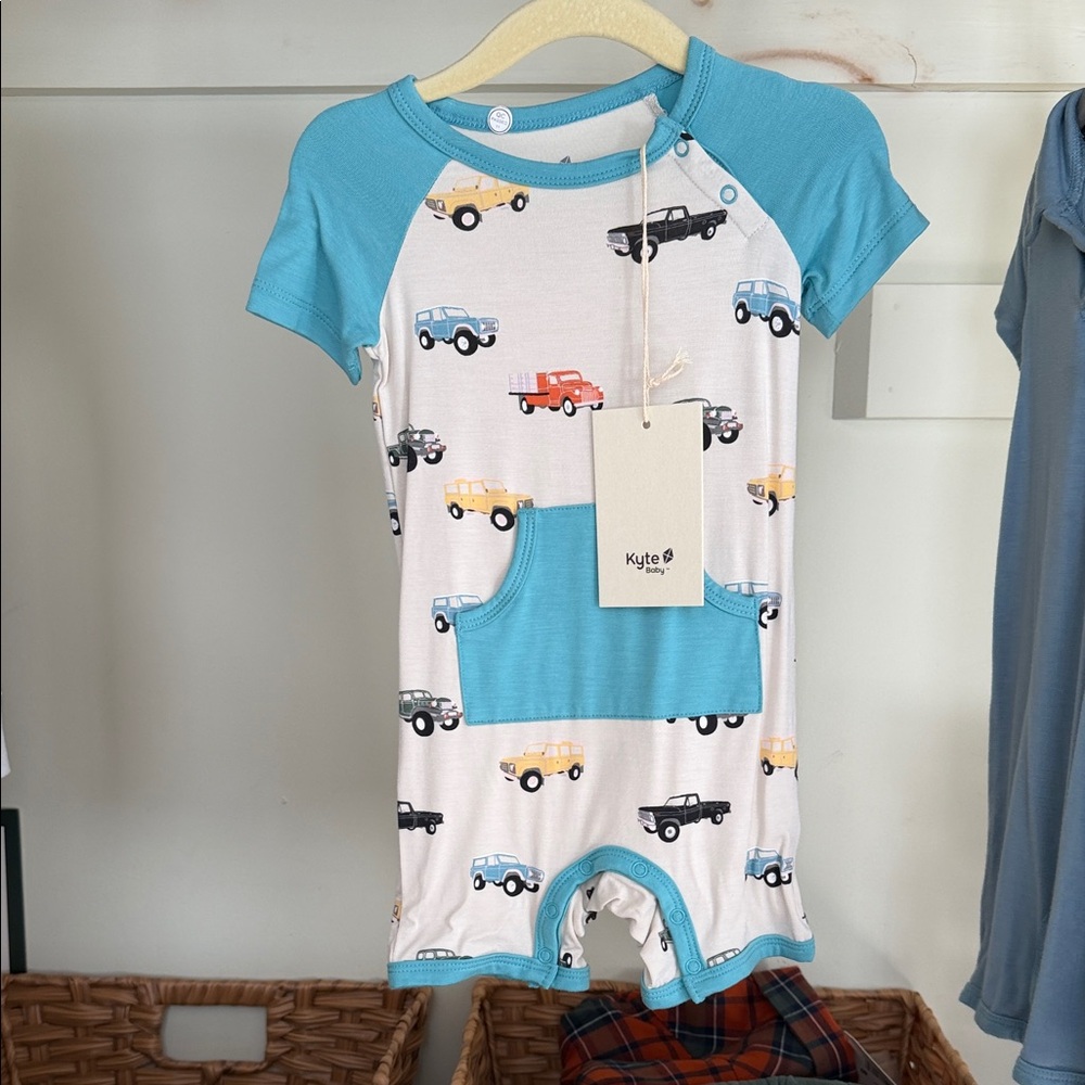 Kyte BABY Kids Pajama Set with Vehicle Print - Teal and White